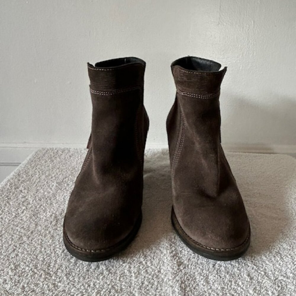 Taos Dillie Ankle Boots Booties 6.5 Brown Suede Stacked Heel Moto Cowgirl